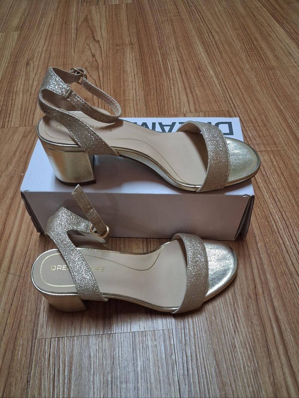 Dream Pairs Golden Glitter Block  Heels Dress Sandals NWT